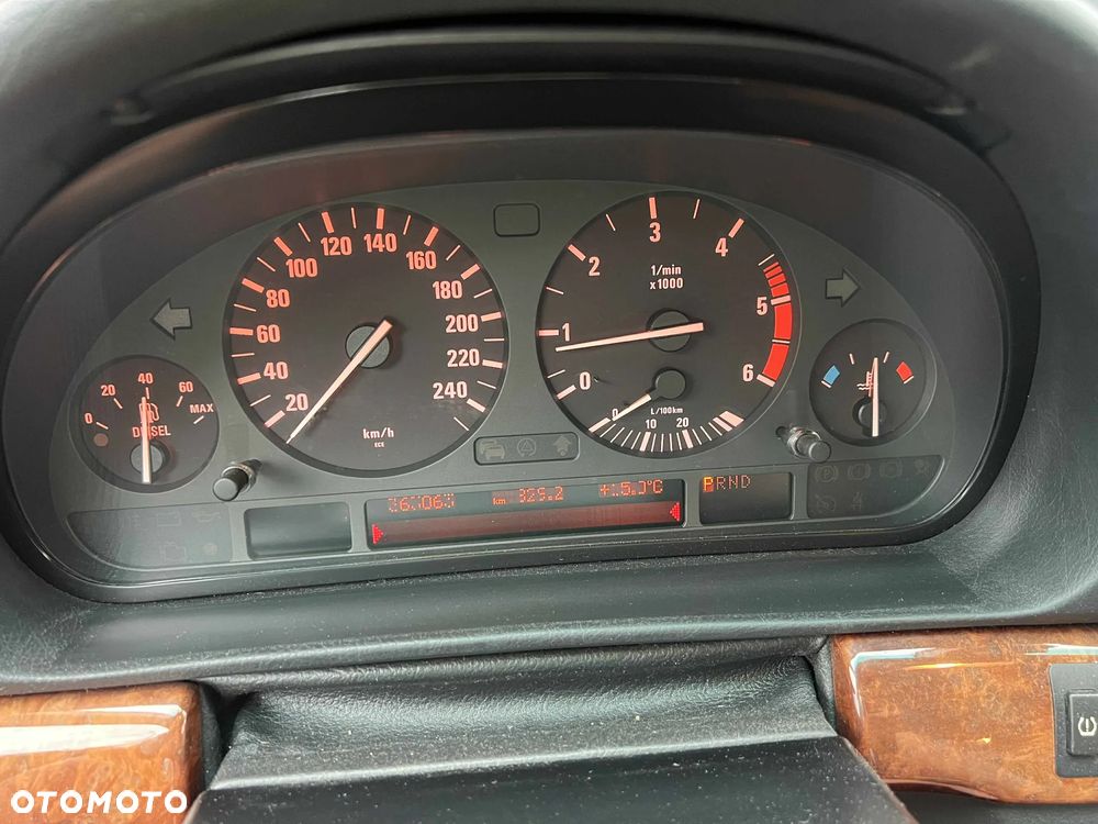 BMW Seria 7 730d - 28