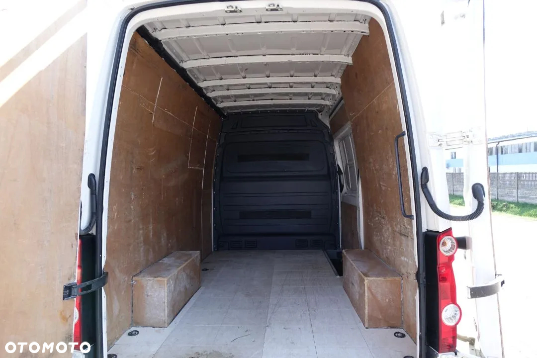 Volkswagen CRAFTER / L2H2 FURGON / BLASZAK / 2.0 / 136KM / BAGAŻNIK DACHOWY - 12