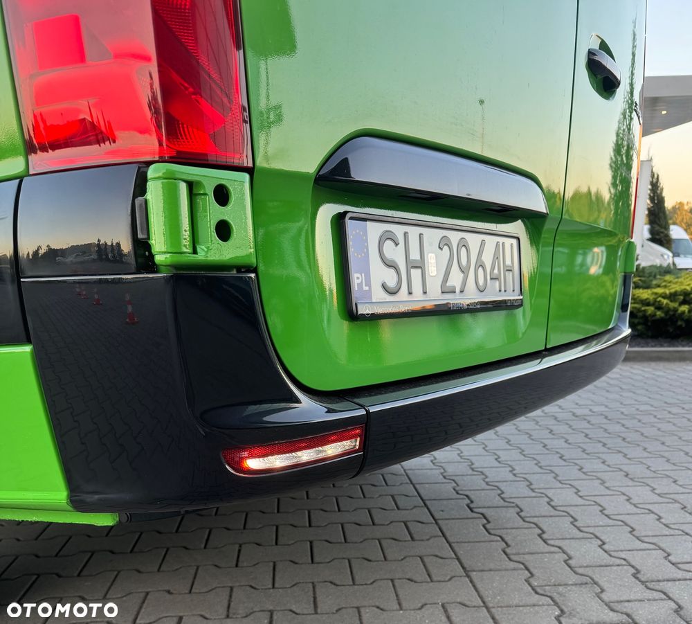 Mercedes-Benz Sprinter - 14