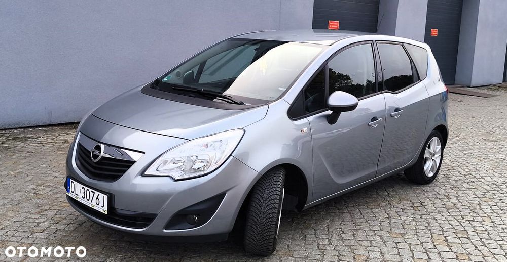 Opel Meriva 2011 photo 2