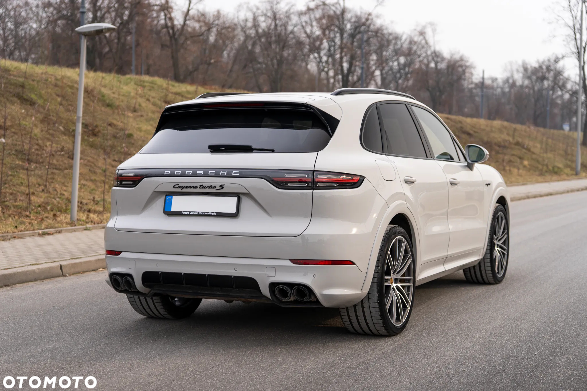 Porsche Cayenne Turbo S E-Hybrid - 4