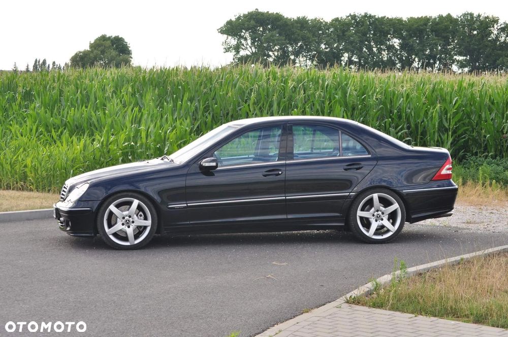 Mercedes-Benz Klasa C 320 CDI 7G-TRONIC Avantgarde DPF Sport Edition - 2