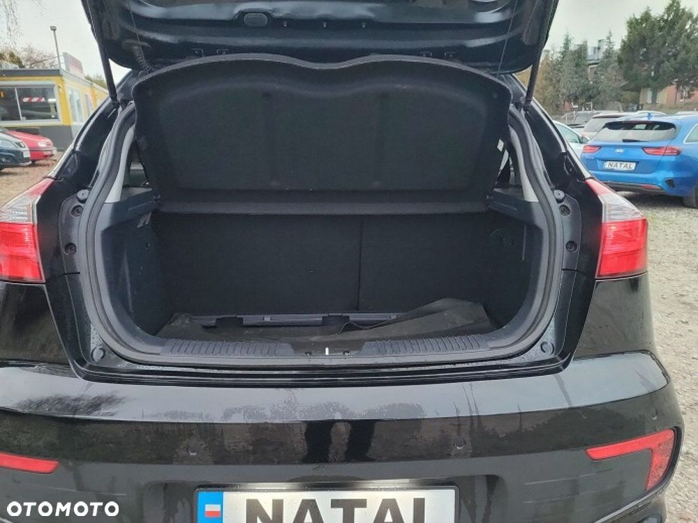 Kia Rio - 16