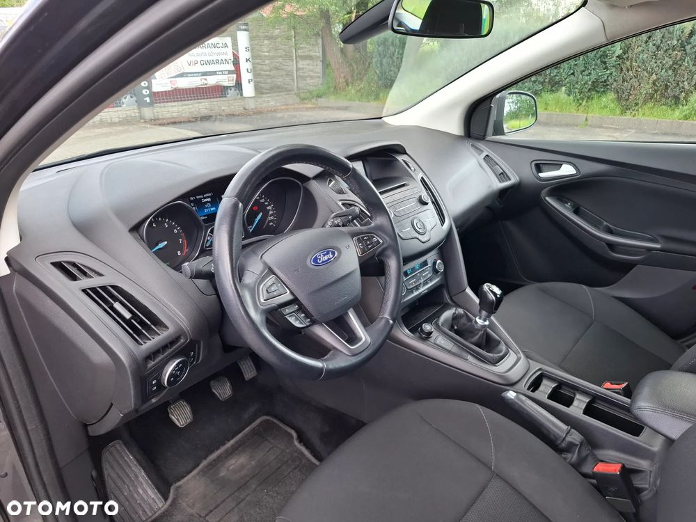 Ford Focus - 11