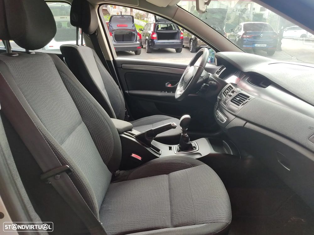 Renault Laguna Break 1.5 dCi Confort - 12