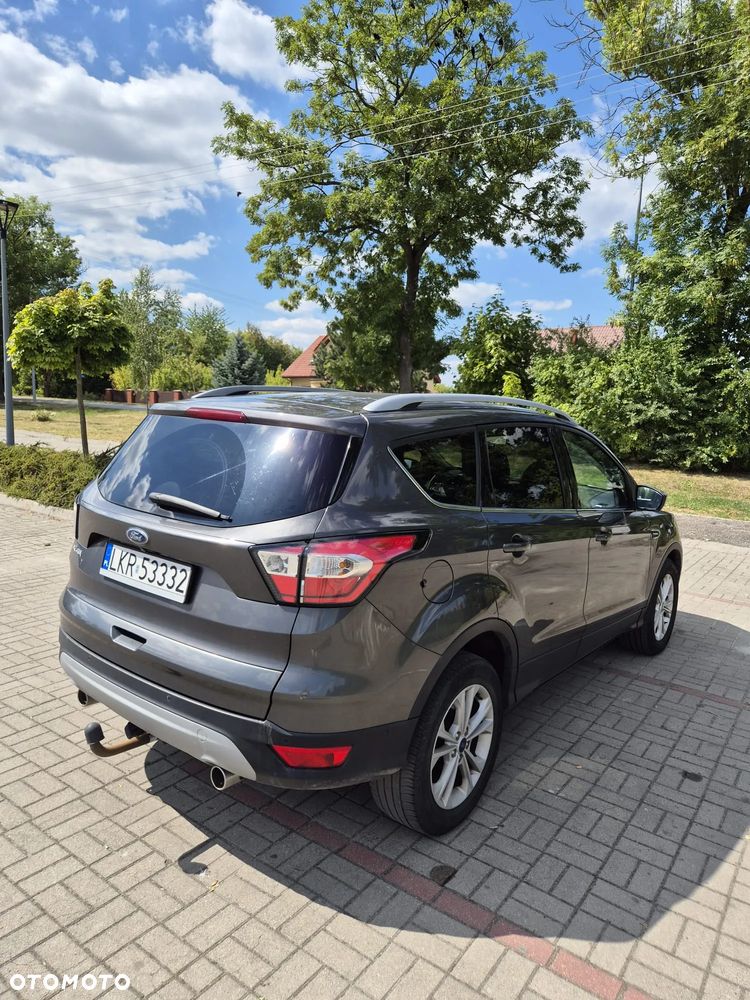 Ford Kuga 2.0 TDCi FWD Titanium - 4