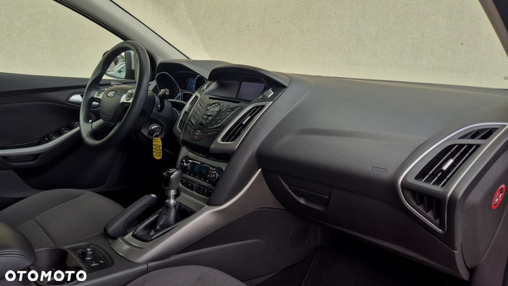 Ford Focus 1.0 EcoBoost Titanium - 30