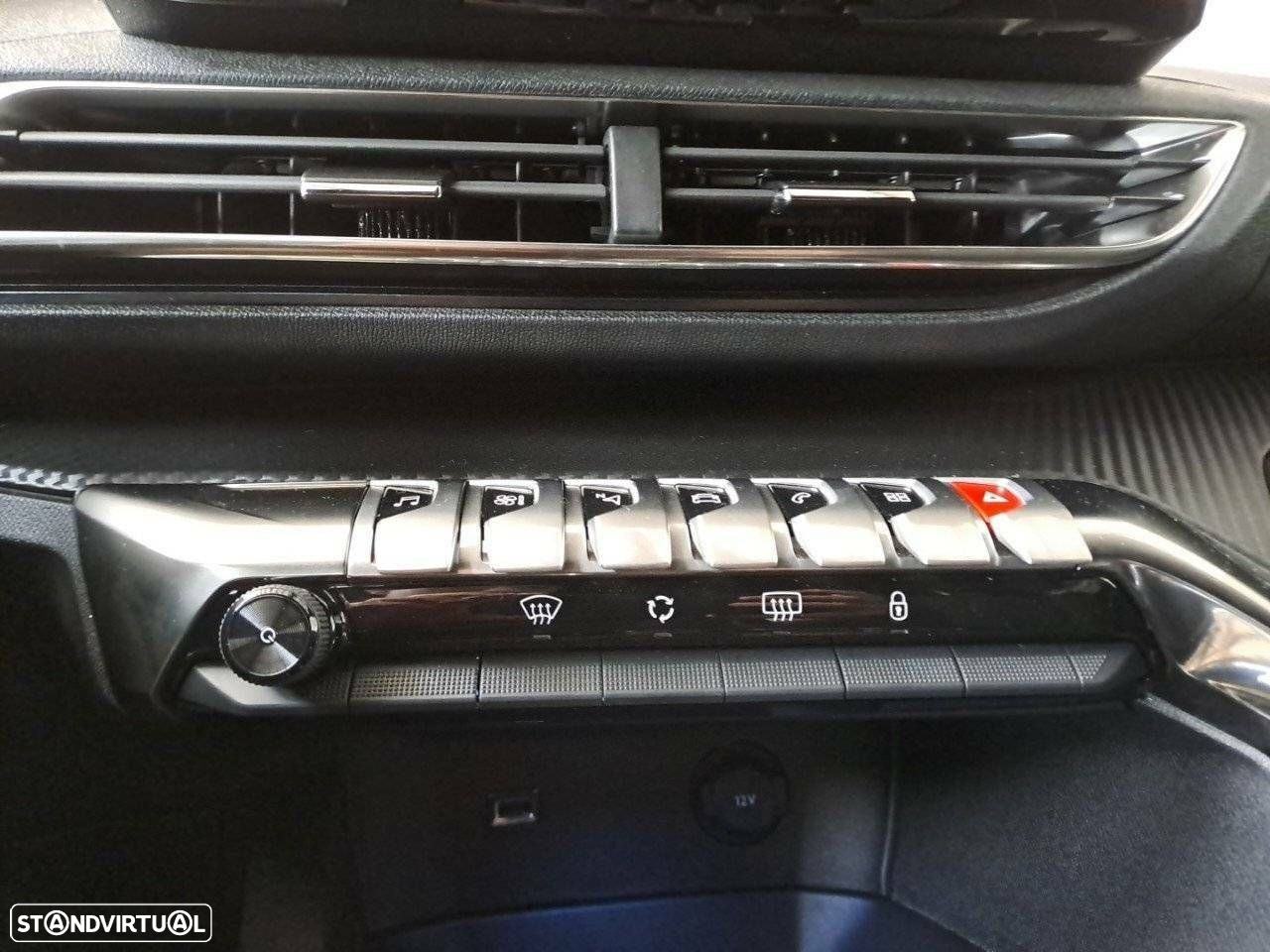 Peugeot 5008 1.5 BlueHDi Allure Pack EAT8 - 21