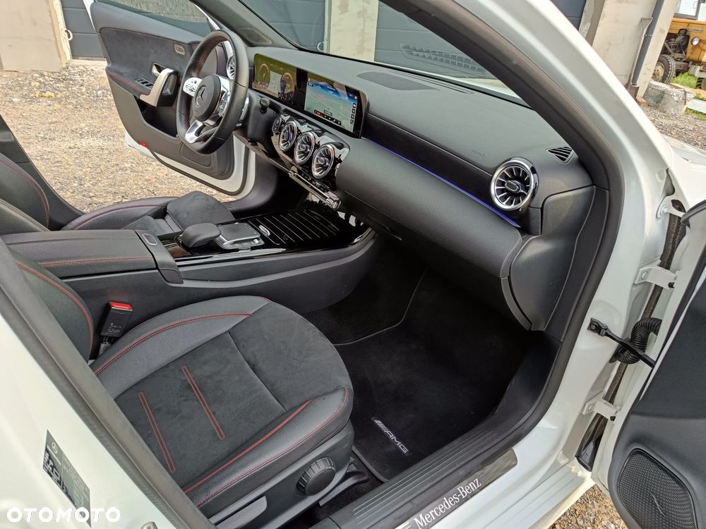 Mercedes-Benz Klasa A 200 4-Matic AMG Line 8G-DCT - 16