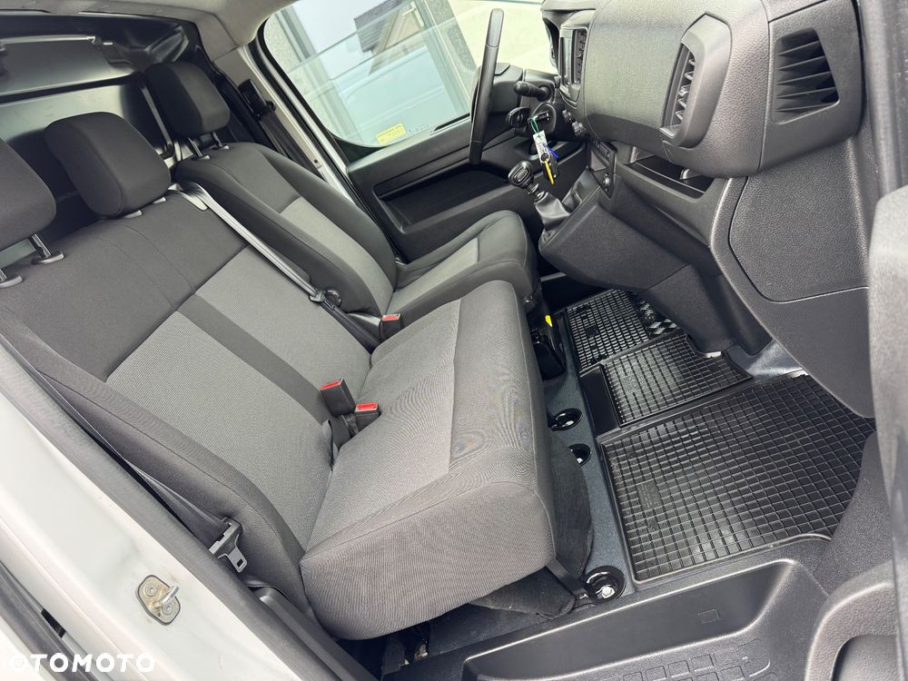 Opel Vivaro Proace Jumpy Scudo - 24
