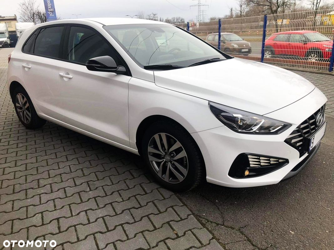 Hyundai i30 1.0 T-GDI Comfort DCT - 4