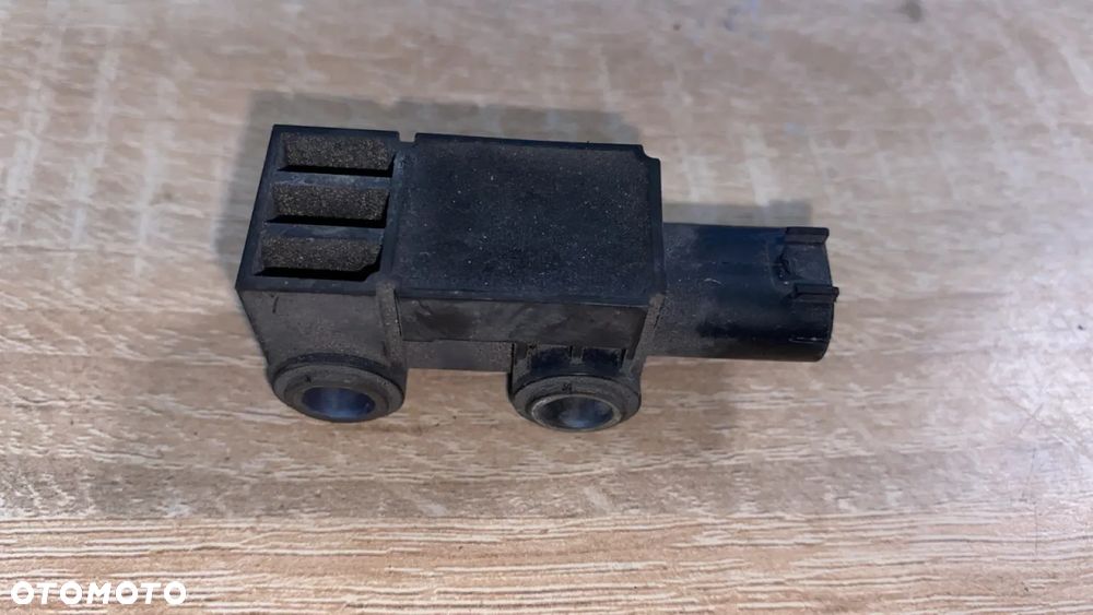 BMW F10 F11 F01 F02 F07 F12 F13 F25 CZUJNIK SENSOR AIRBAG ZDERZENIA PRZÓD 9224176 - 1