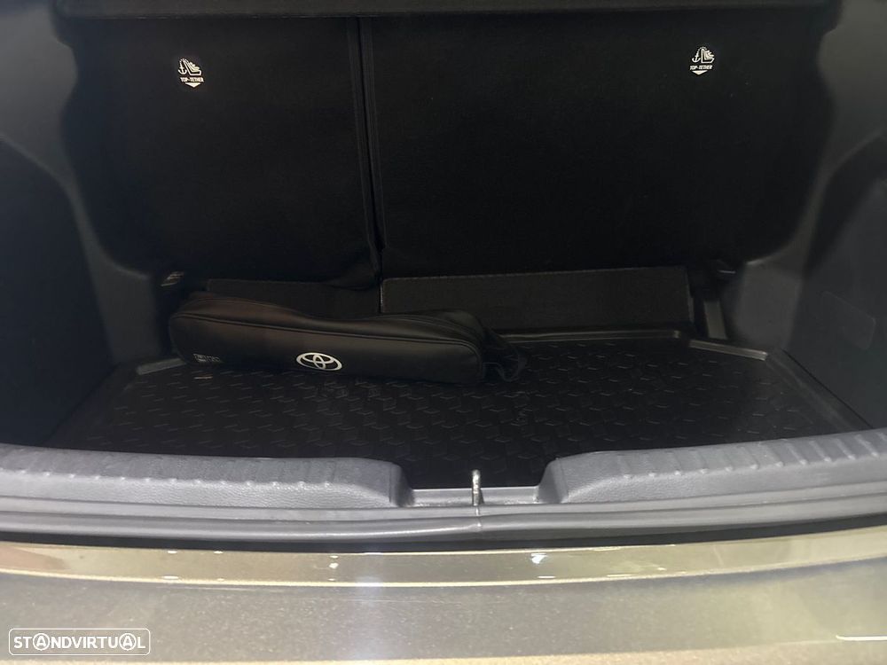 Toyota Yaris 1.5 HDF Comfort Plus - 16