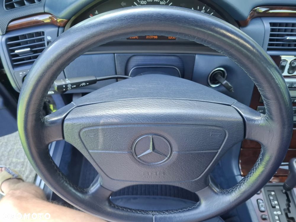 Mercedes-Benz Klasa E 280 4-Matic Elegance - 29