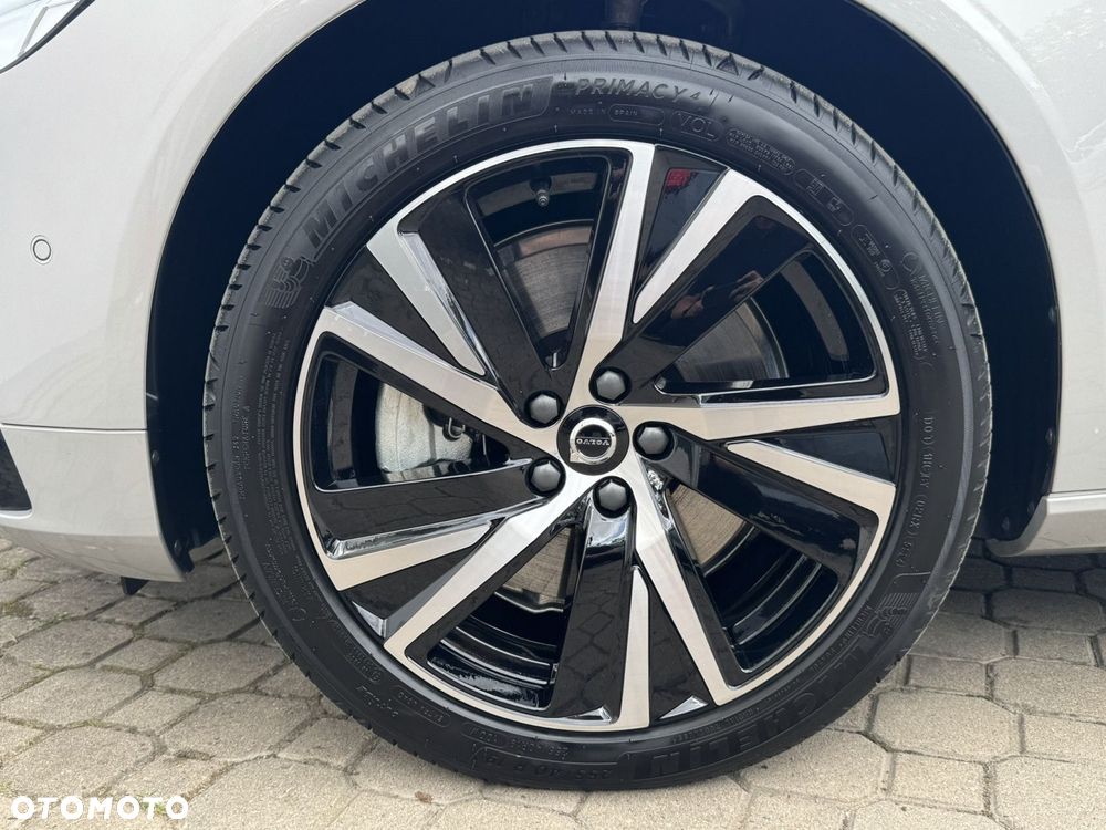 Volvo V90 T6 AWD Plug-In Hybrid Plus Dark - 27