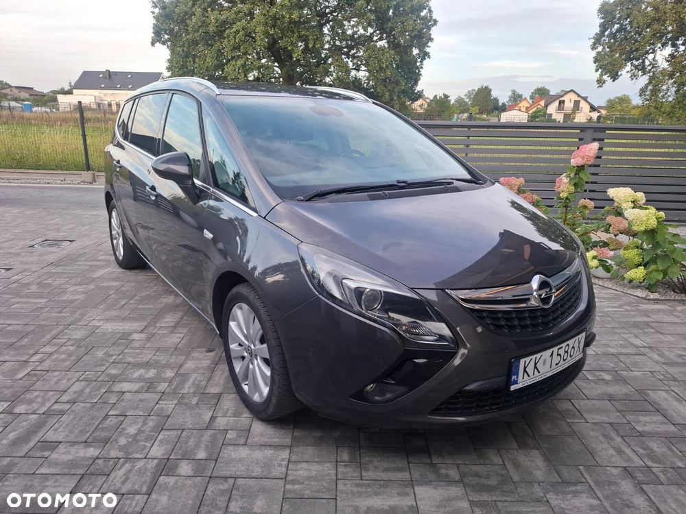 Opel Zafira 1.4 T Cosmo EcoFLEX S&S EU6 - 17