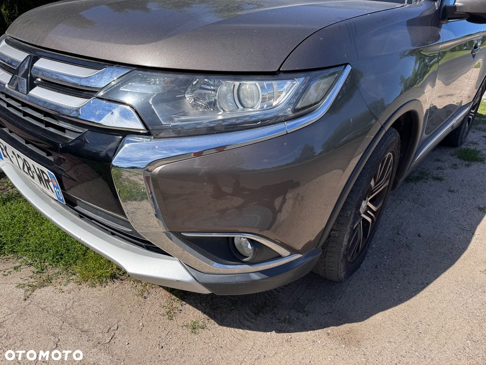 Mitsubishi Outlander 2.2 DID Instyle Navi - 18