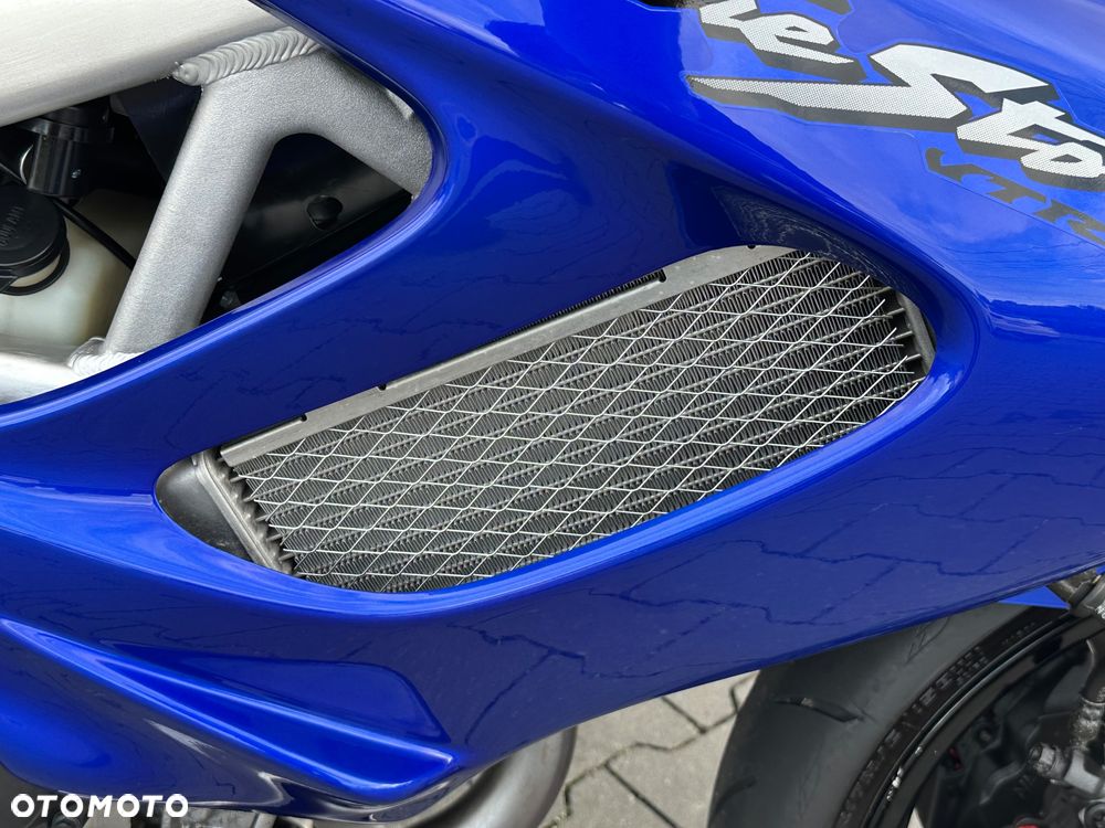 Honda VTR - 16