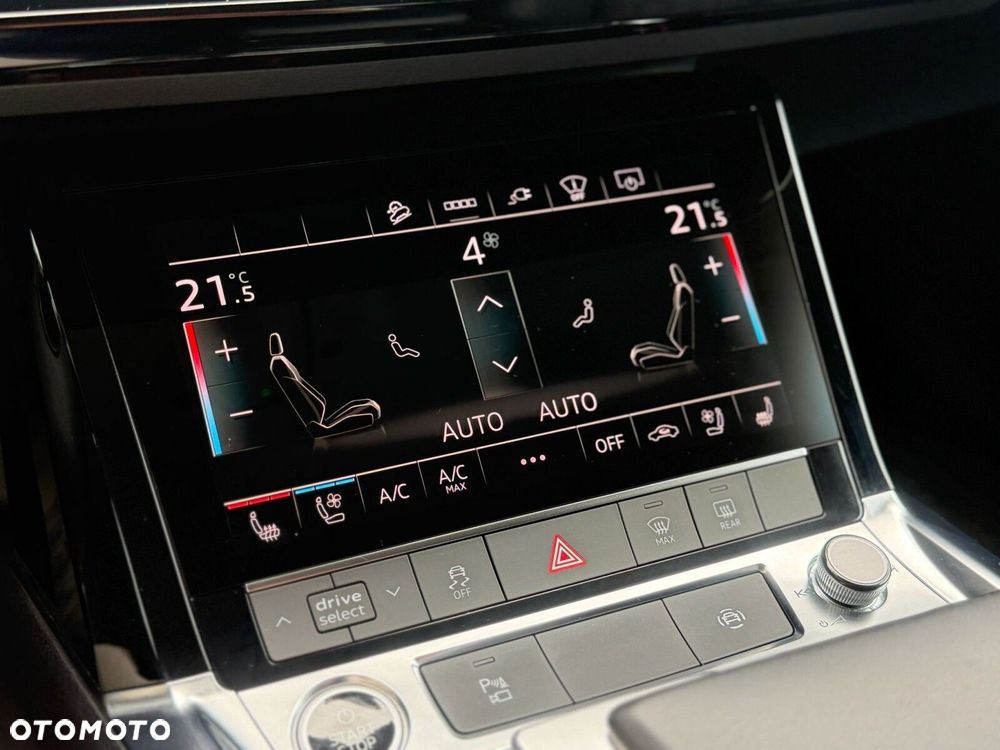 Audi e-tron Sportback - 30