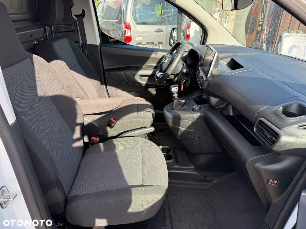 Fiat DOBLO/1,5 diesel 102KM/Manual/Klima/Kamera/Navi/PDC/tylko 21tkm - 14