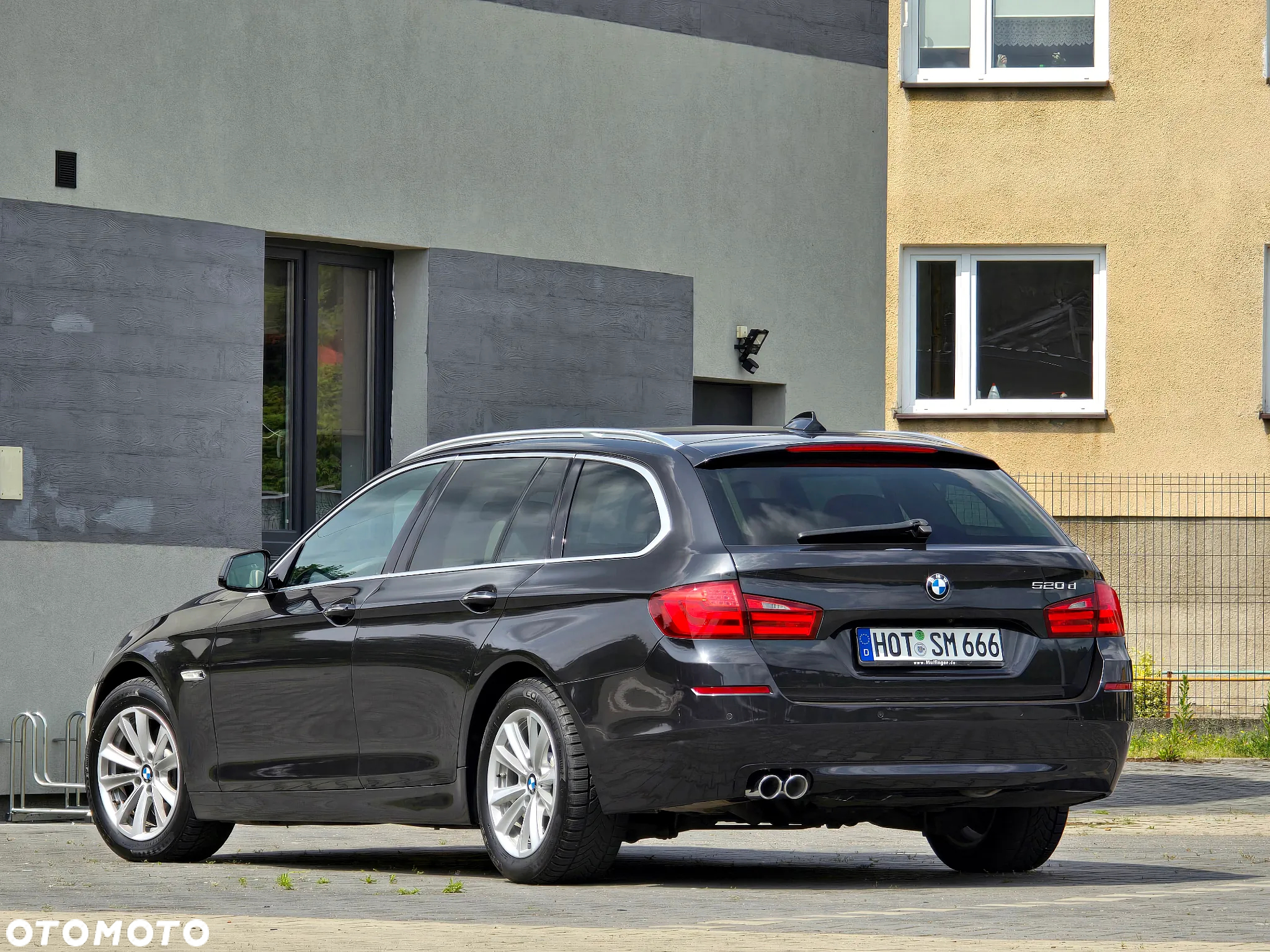 BMW Seria 5 520d Touring Luxury Line - 10