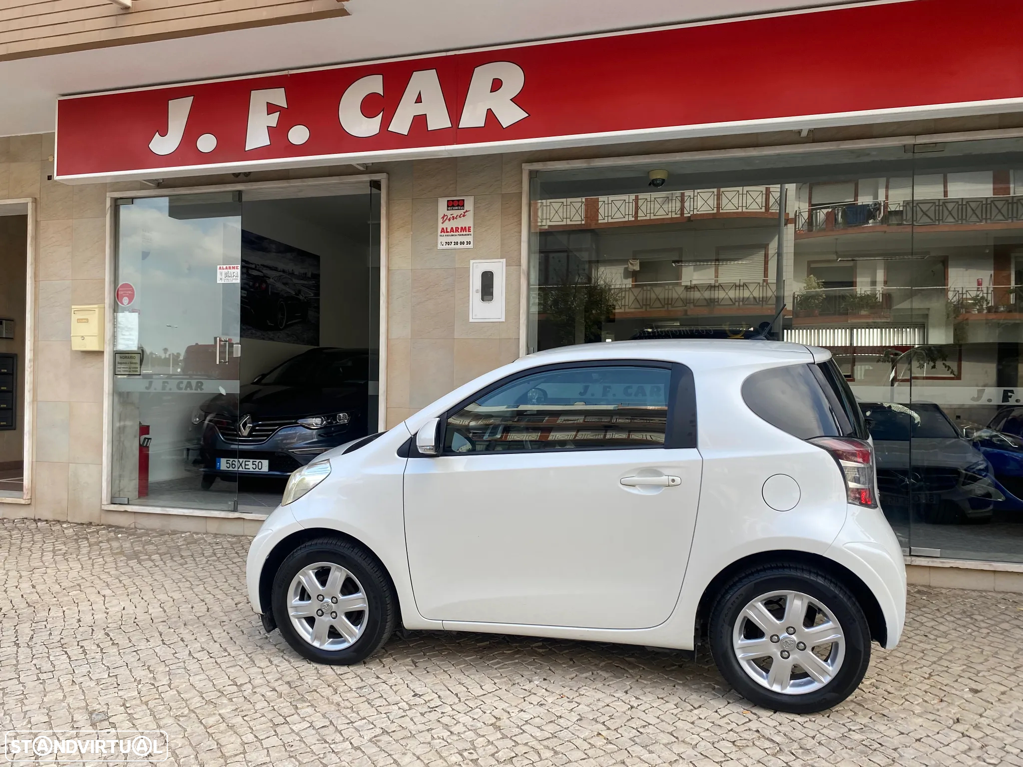 Toyota iQ 1.0 VVT-i - 4