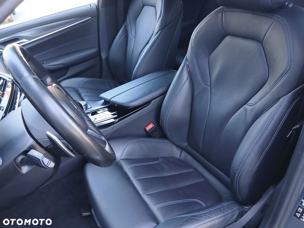 BMW Seria 5 530d xDrive mHEV M Sport sport - 28