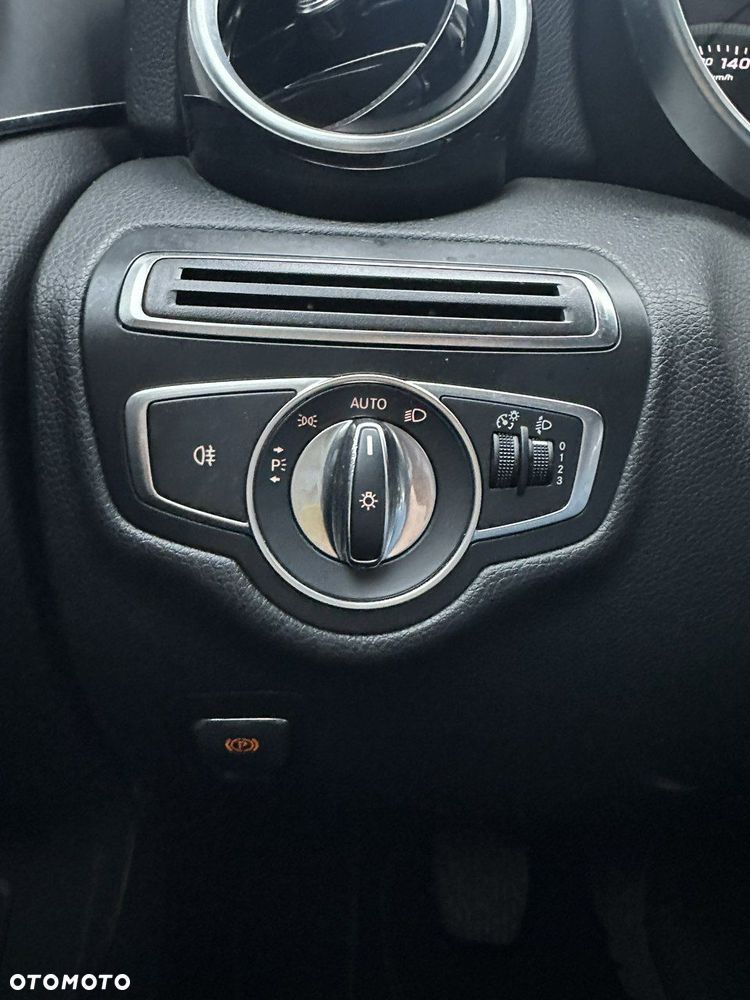 Mercedes-Benz Klasa C - 27