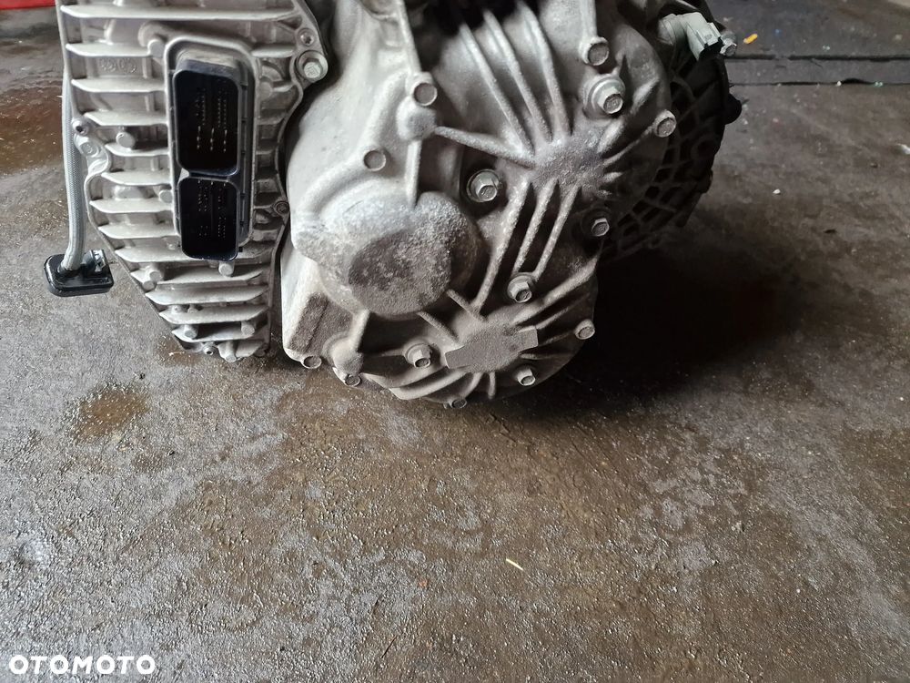 Skrzynia  biegów  ford AV1P-7000-AG - 7