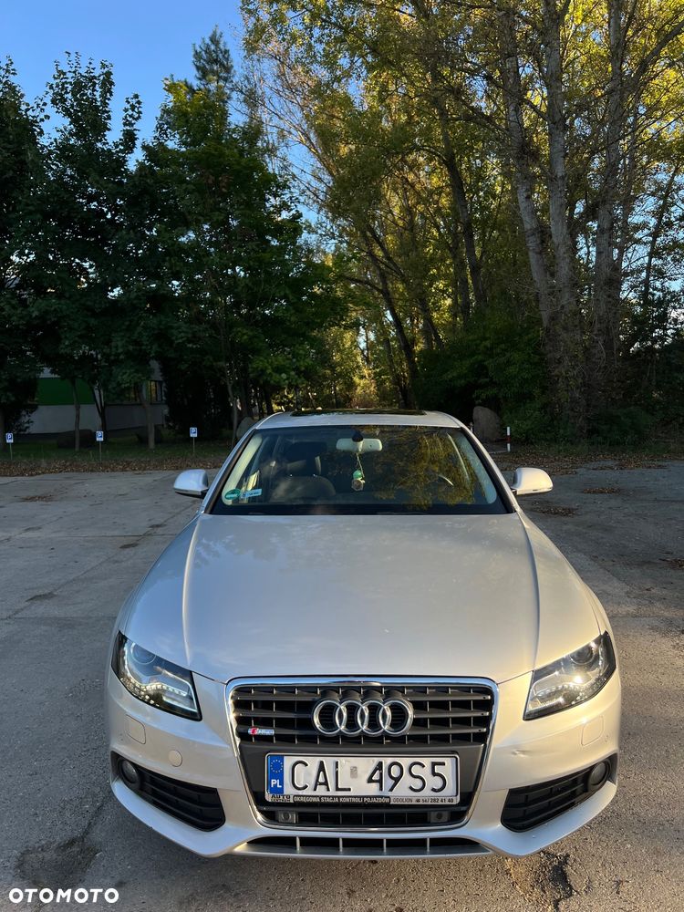 Audi A4 Limousine - 1