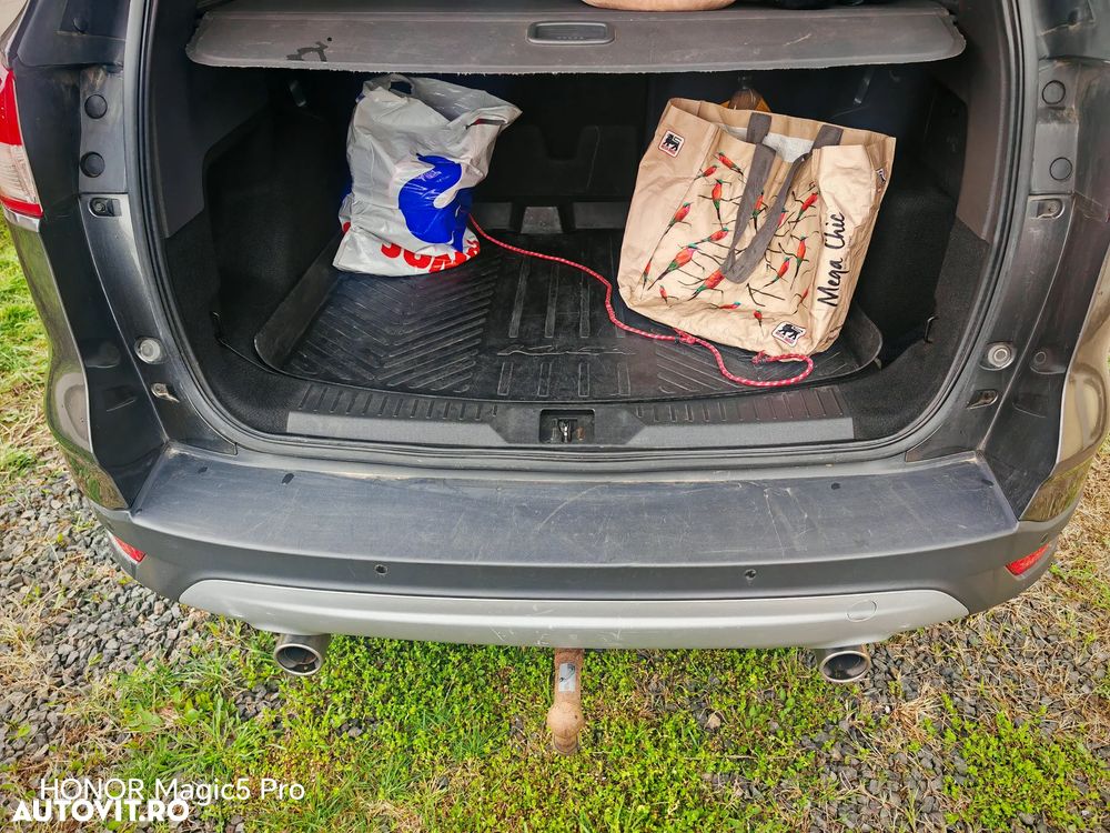 Ford Kuga 2.0 TDCi 4x4 Aut. Individual - 11