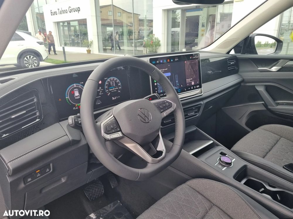 Volkswagen Tiguan - 13