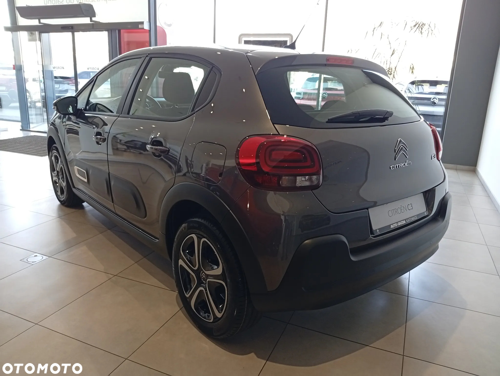 Citroën C3 1.2 PureTech Plus - 2