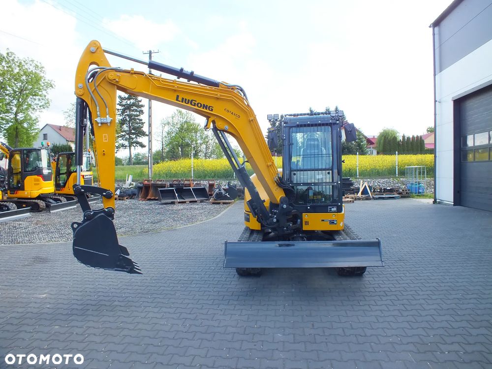 Liu Gong 9057F ZTS - 12