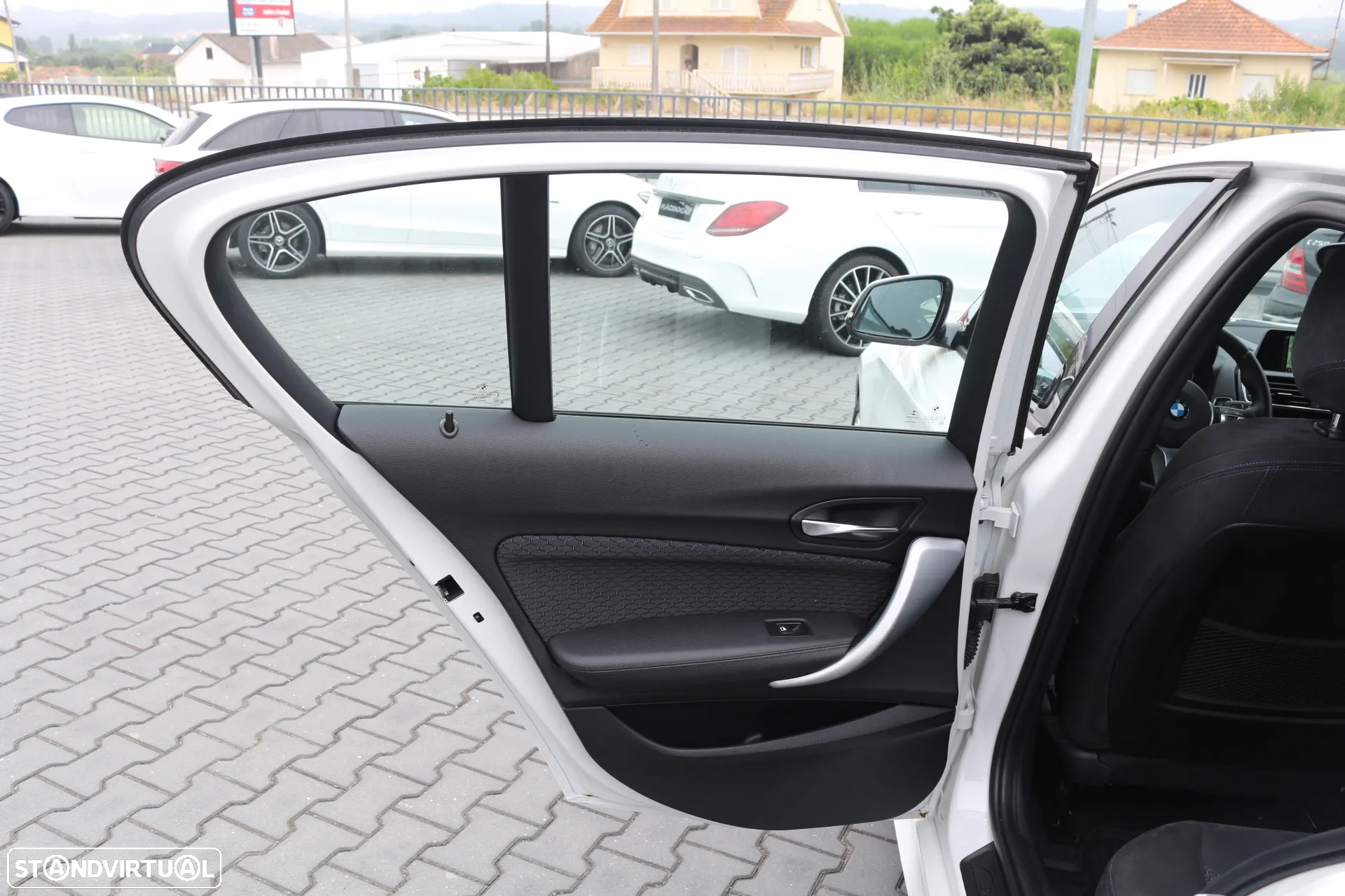 BMW 118 d Pack M - 30