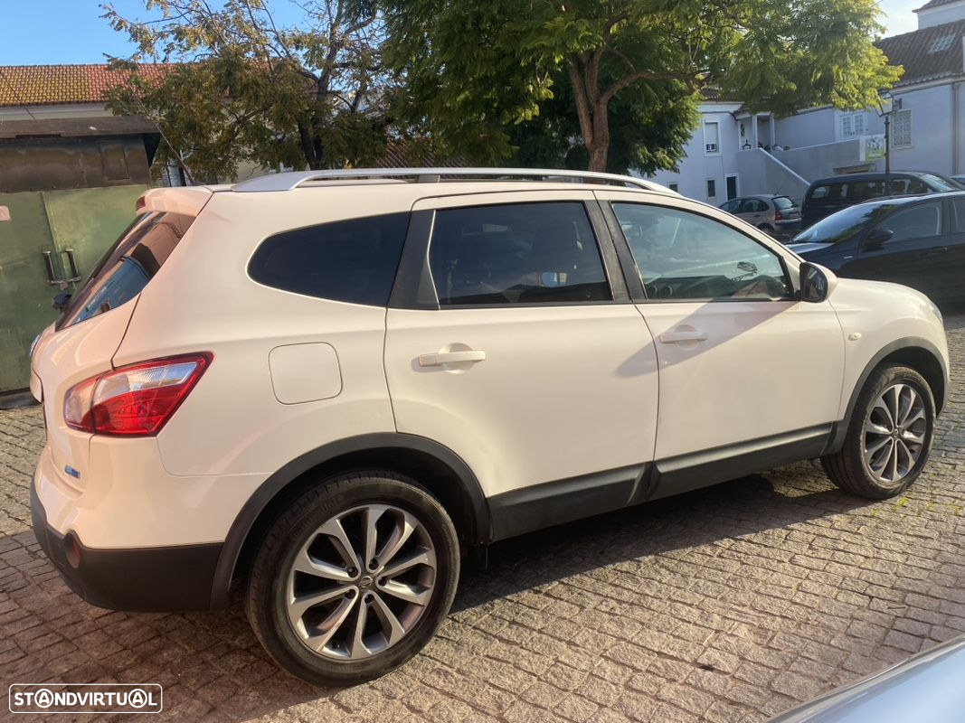 Nissan Qashqai +2 1.5 dCi Tekna Premium 18 - 10