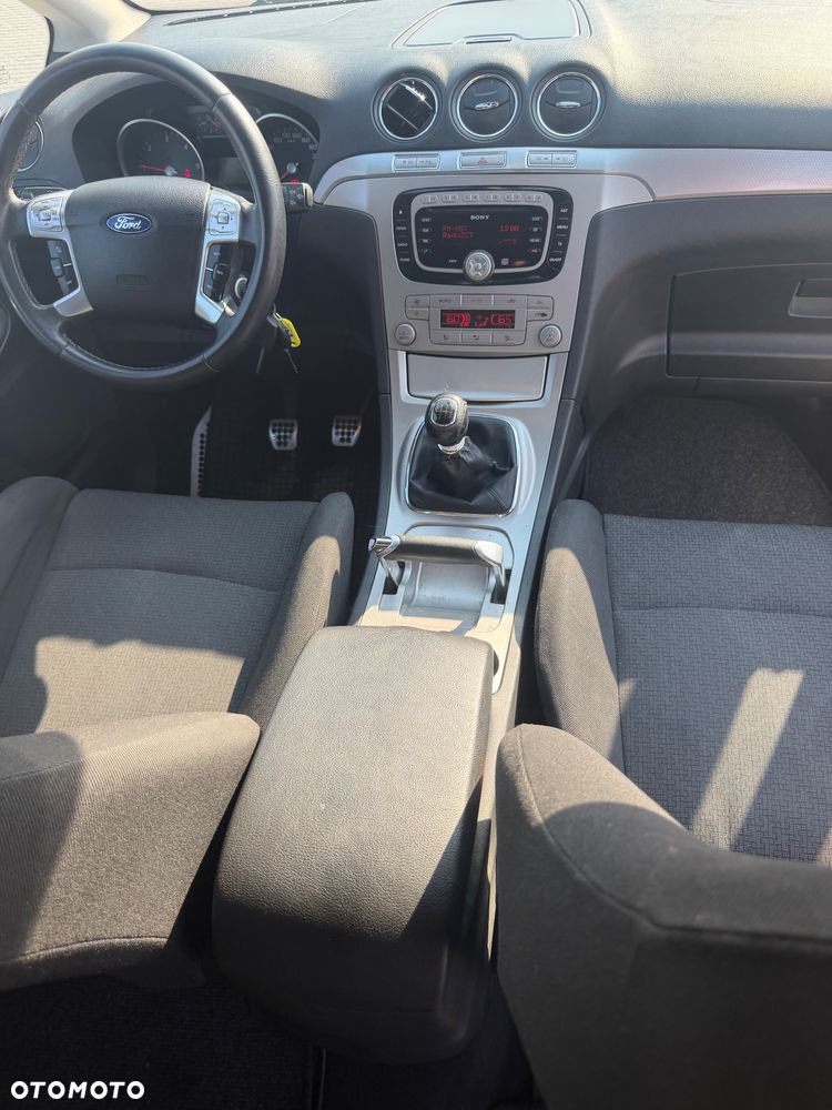 Ford S-Max - 23
