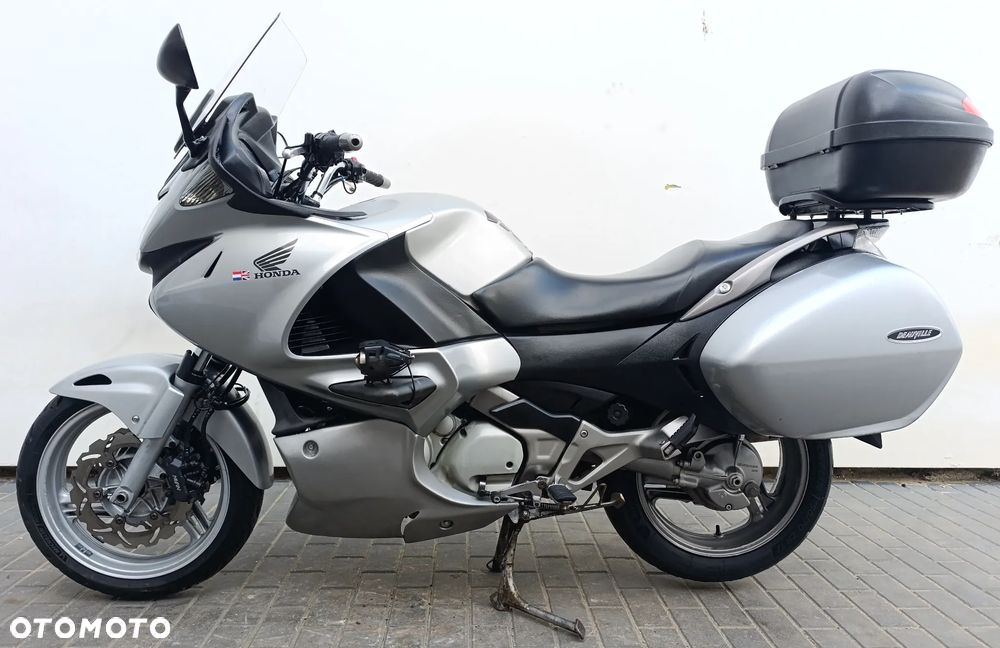 Honda NTV - 4