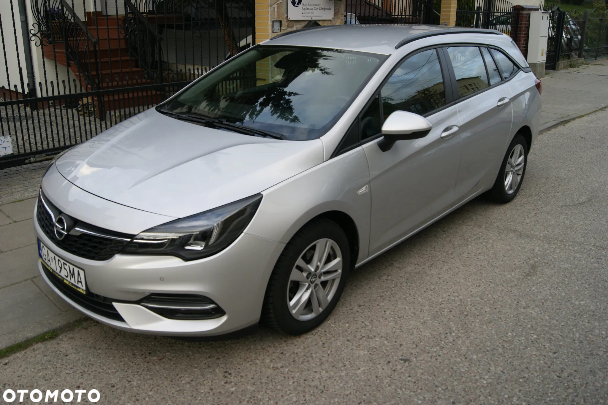 Opel Astra V 1.5 CDTI Edition S&S - 2