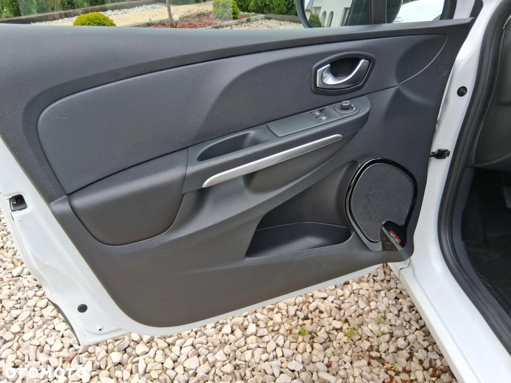 Renault Clio 0.9 TCe Alize EU6 - 15