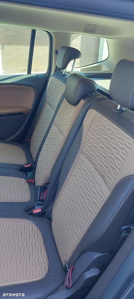 Opel Zafira - 16