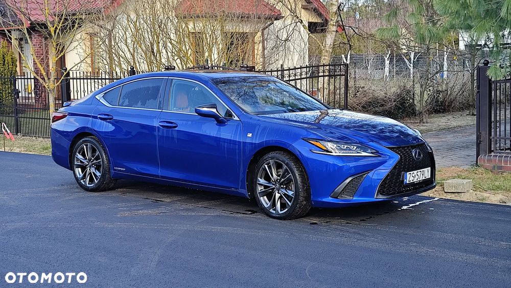 Lexus ES 300h F Sport - 5