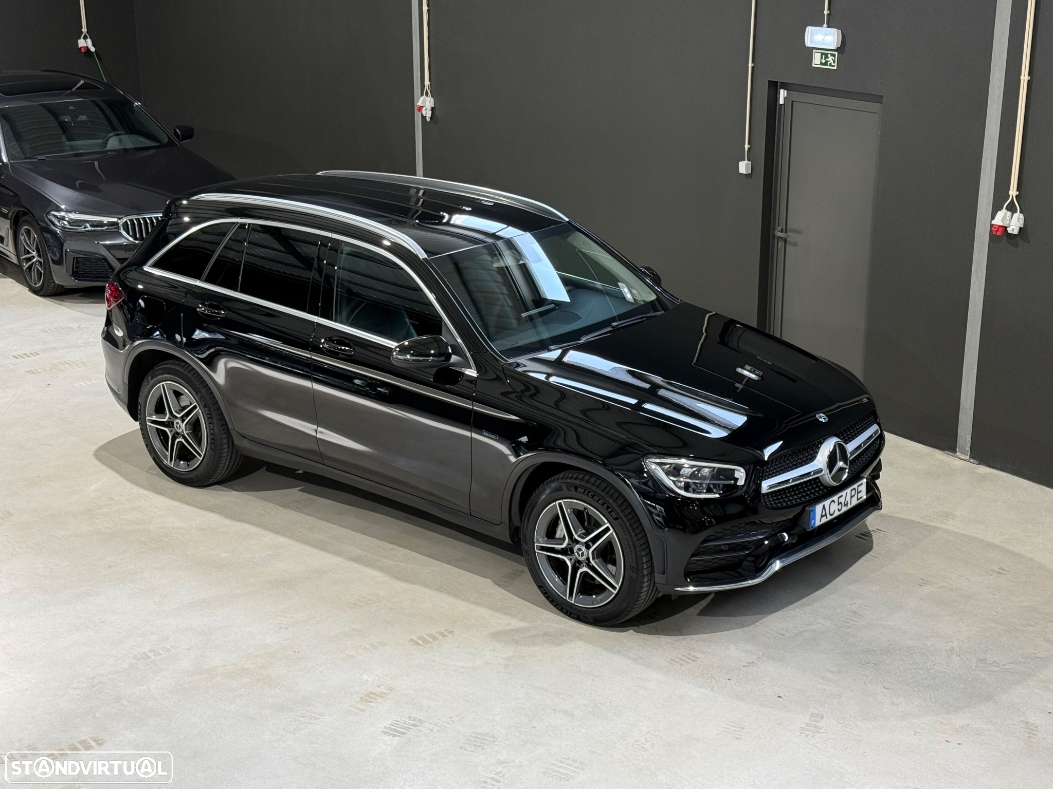 Mercedes-Benz GLC 300 e 4Matic - 2