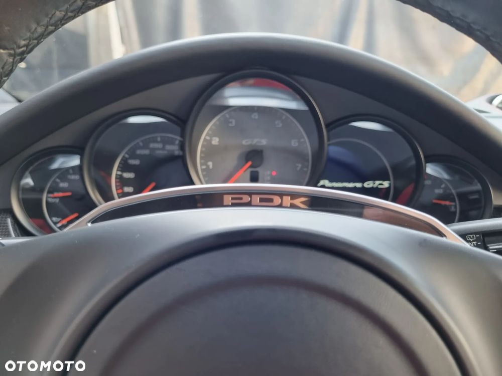 Porsche Panamera GTS PDK - 17