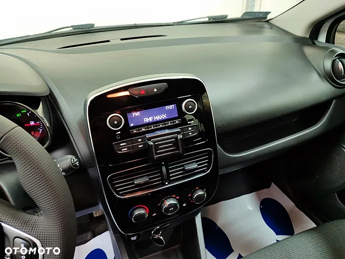 Renault Clio - 29
