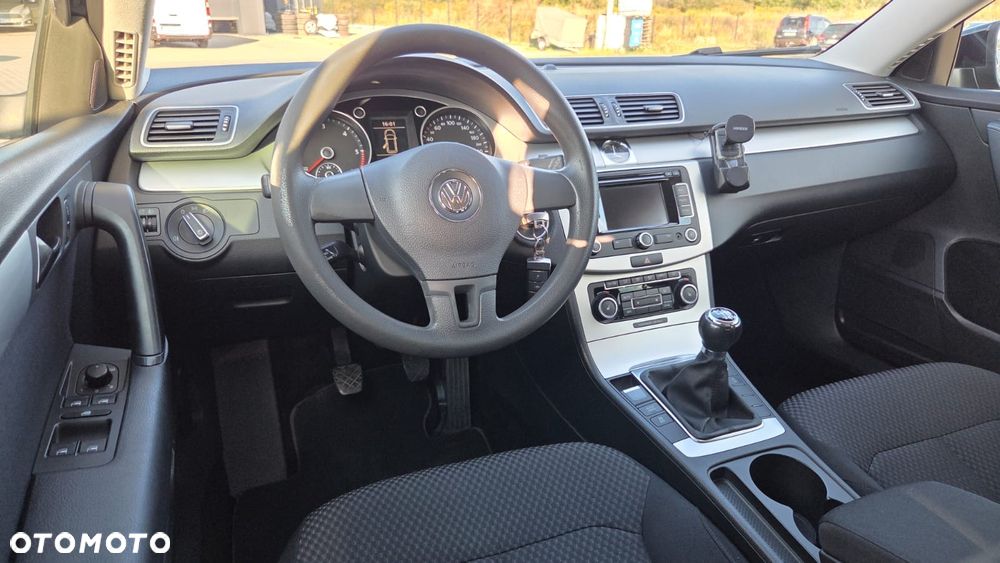 Volkswagen Passat 2.0 TDI Comfortline Optimum - 18