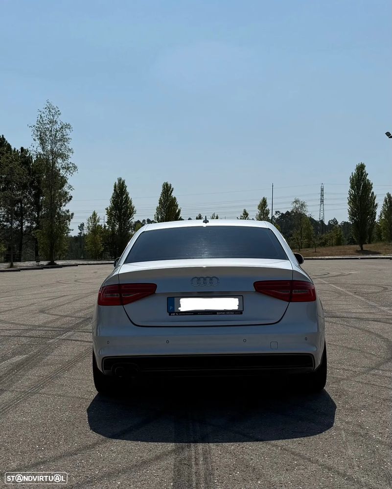 Audi A4 2.0 TFSI S line Sport Pack - 6