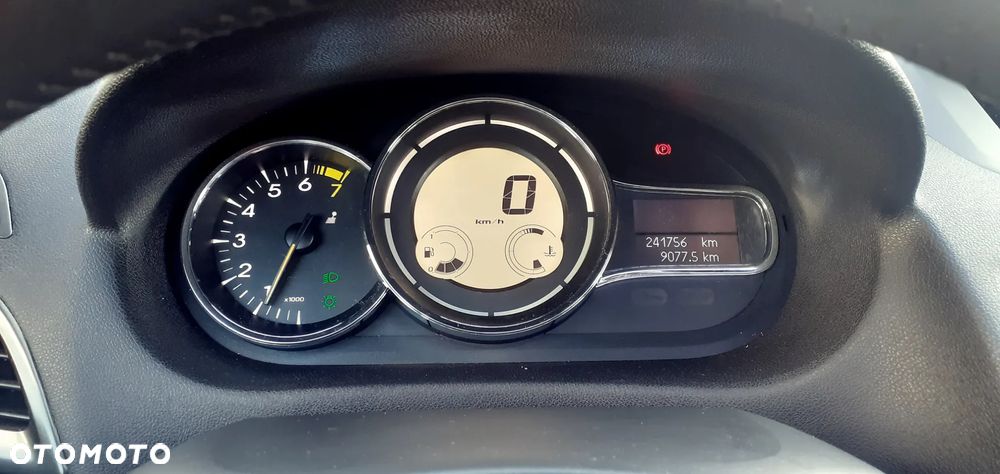 Renault Megane Grandtour ENERGY TCe 115 Start & Stopp LIMITED - 31