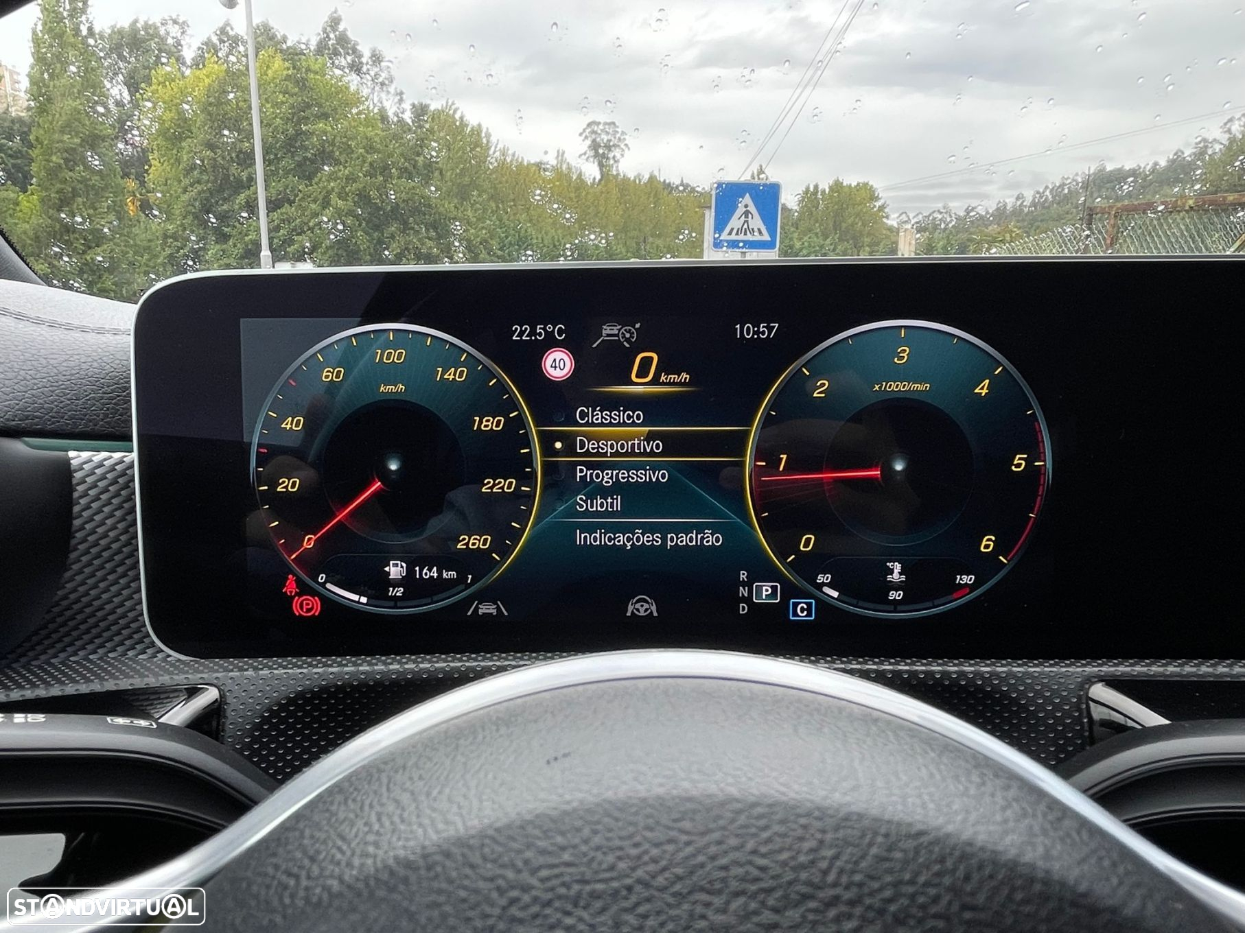 Mercedes-Benz CLA 180 - 53