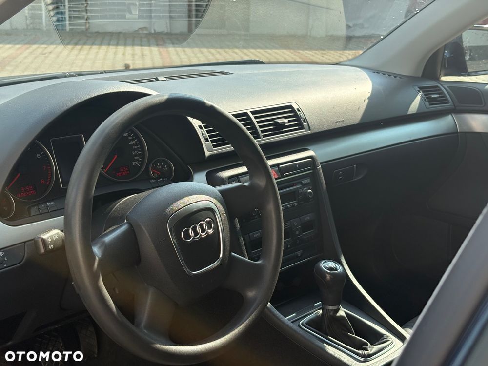 Audi A4 Avant 2.0 T FSI - 8